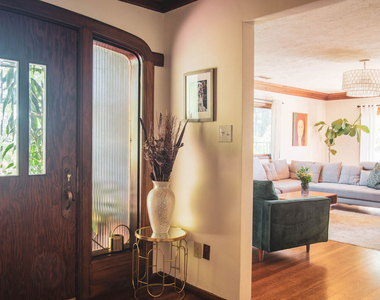 1070 Norumbega Drive - Photo Thumbnail 4