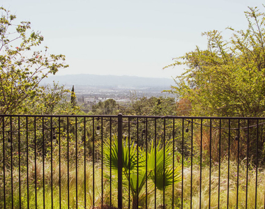 1070 Norumbega Drive - Photo Thumbnail 22