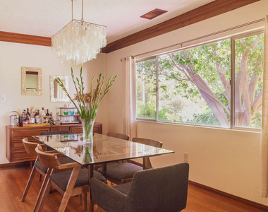 1070 Norumbega Drive - Photo Thumbnail 10