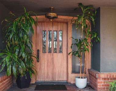 1070 Norumbega Drive - Photo Thumbnail 2