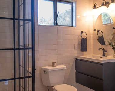 1070 Norumbega Drive - Photo Thumbnail 17