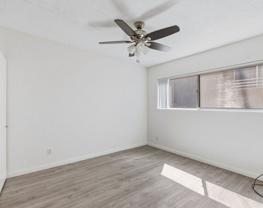 11746 Goshen Avenue - Photo Thumbnail 22