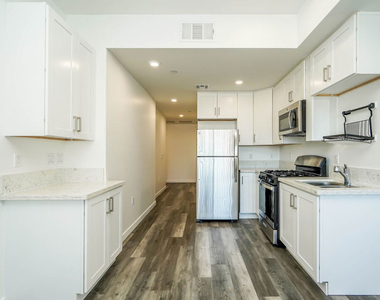 2701 James M Wood Boulevard - Photo Thumbnail 4