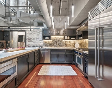 330 W 11th Street - Photo Thumbnail 10