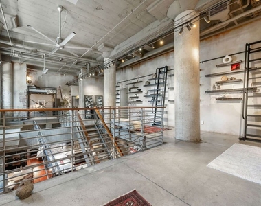 330 W 11th Street - Photo Thumbnail 33