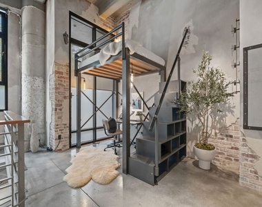 330 W 11th Street - Photo Thumbnail 23