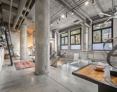 330 W 11th Street - Photo Thumbnail 21