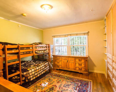10773 Massachusetts Avenue - Photo Thumbnail 4