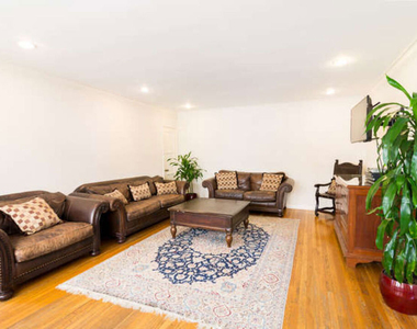 10773 Massachusetts Avenue - Photo Thumbnail 2