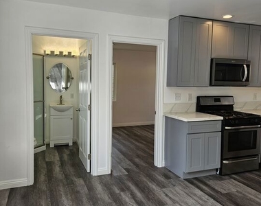 1219 W 47th Street - Photo Thumbnail 2