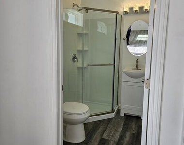1219 W 47th Street - Photo Thumbnail 9