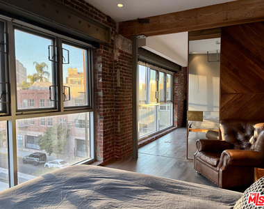 527 Molino Street - Photo Thumbnail 18