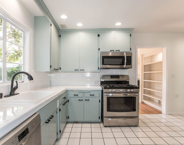 437 Swarthmore Avenue - Photo Thumbnail 3