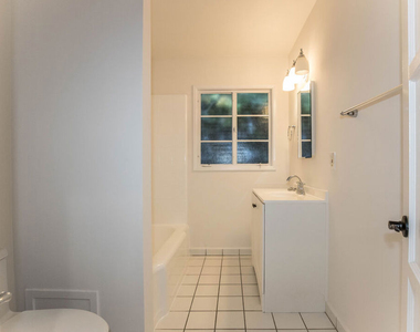 437 Swarthmore Avenue - Photo Thumbnail 9