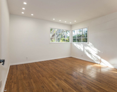 437 Swarthmore Avenue - Photo Thumbnail 5