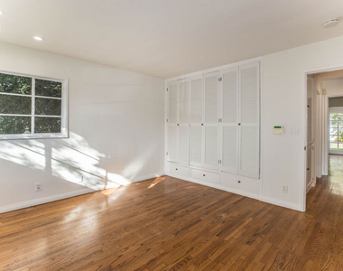 437 Swarthmore Avenue - Photo Thumbnail 8