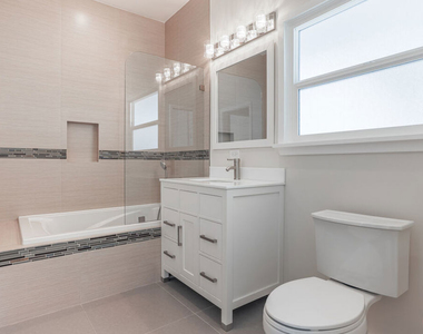 31 Breeze Avenue - Photo Thumbnail 7