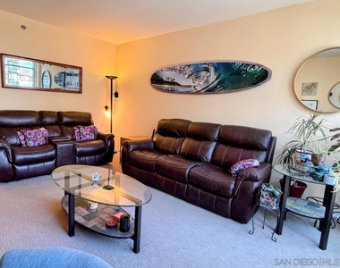 425 W Beech - Photo Thumbnail 1