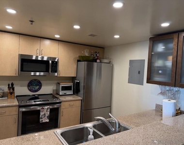 425 W Beech - Photo Thumbnail 10