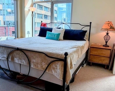 425 W Beech - Photo Thumbnail 7