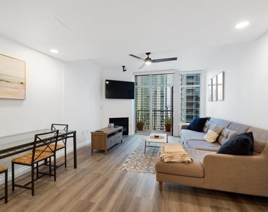 1240 India St - Photo Thumbnail 5