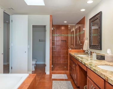 132 Yale Drive - Photo Thumbnail 22