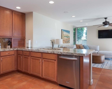 132 Yale Drive - Photo Thumbnail 14