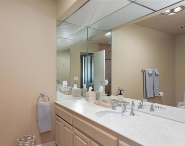 132 Yale Drive - Photo Thumbnail 30