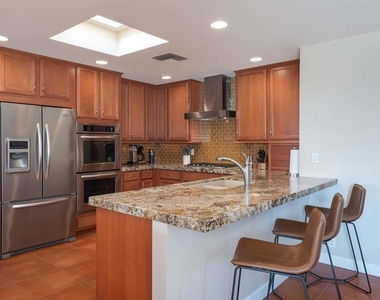 132 Yale Drive - Photo Thumbnail 11