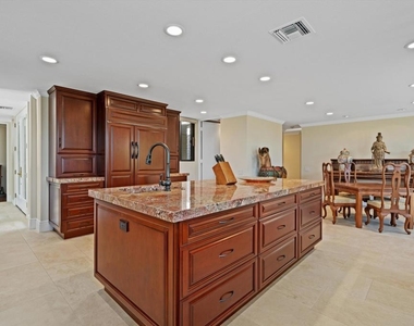 1 Mayfair Drive - Photo Thumbnail 25