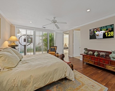 1 Mayfair Drive - Photo Thumbnail 33