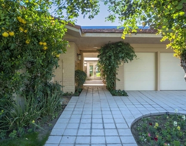 1 Mayfair Drive - Photo Thumbnail 8