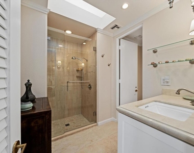 1 Mayfair Drive - Photo Thumbnail 35