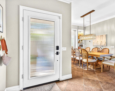 10 Colonial Drive - Photo Thumbnail 6