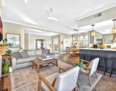 10 Colonial Drive - Photo Thumbnail 20