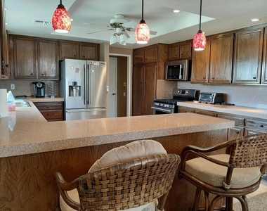 72385 Beverly Way - Photo Thumbnail 17