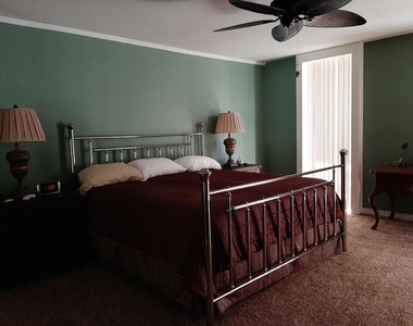 72385 Beverly Way - Photo Thumbnail 20