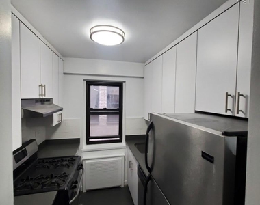 Flex 3 bedroom on East 56th Street - Photo Thumbnail 1