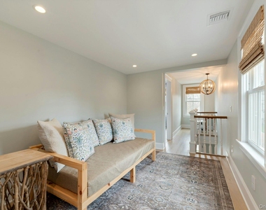237 6th Street - Photo Thumbnail 14