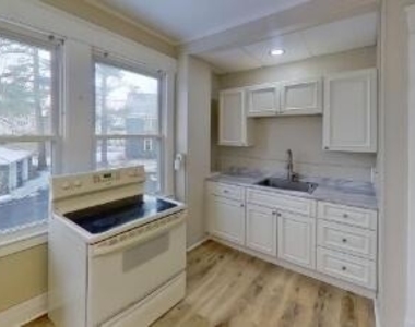 100 Ryckman Avenue - Photo Thumbnail 6