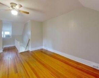 100 Ryckman Avenue - Photo Thumbnail 2