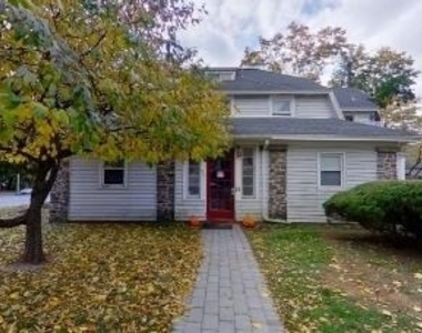 100 Ryckman Avenue - Photo Thumbnail 1