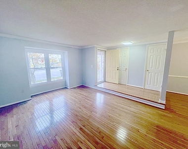 11570 Hill Meade Lane - Photo Thumbnail 4