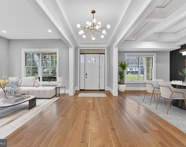 7002 River Oaks Drive - Photo Thumbnail 2