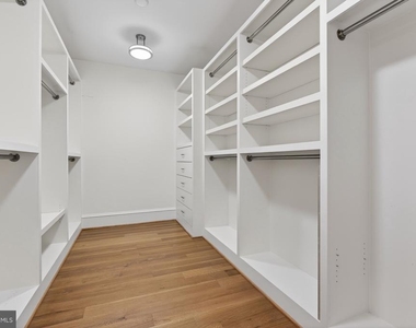 7002 River Oaks Drive - Photo Thumbnail 19