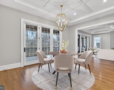 7002 River Oaks Drive - Photo Thumbnail 9