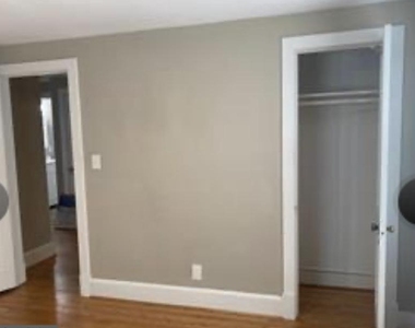 915 William Street - Photo Thumbnail 7