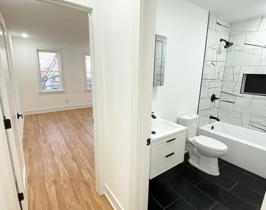 2533 N 7th Street - Photo Thumbnail 8