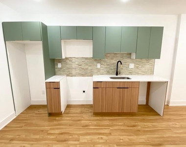 2533 N 7th Street - Photo Thumbnail 2