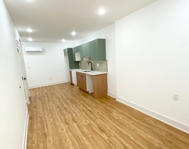 2533 N 7th Street - Photo Thumbnail 3
